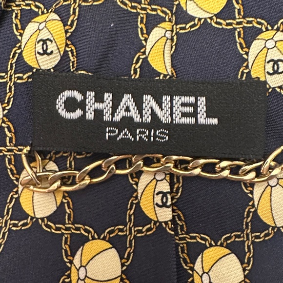 ✔️#95 CHANEL Vintage Black and soft gold Ball & Chain Pattern Silk Tie